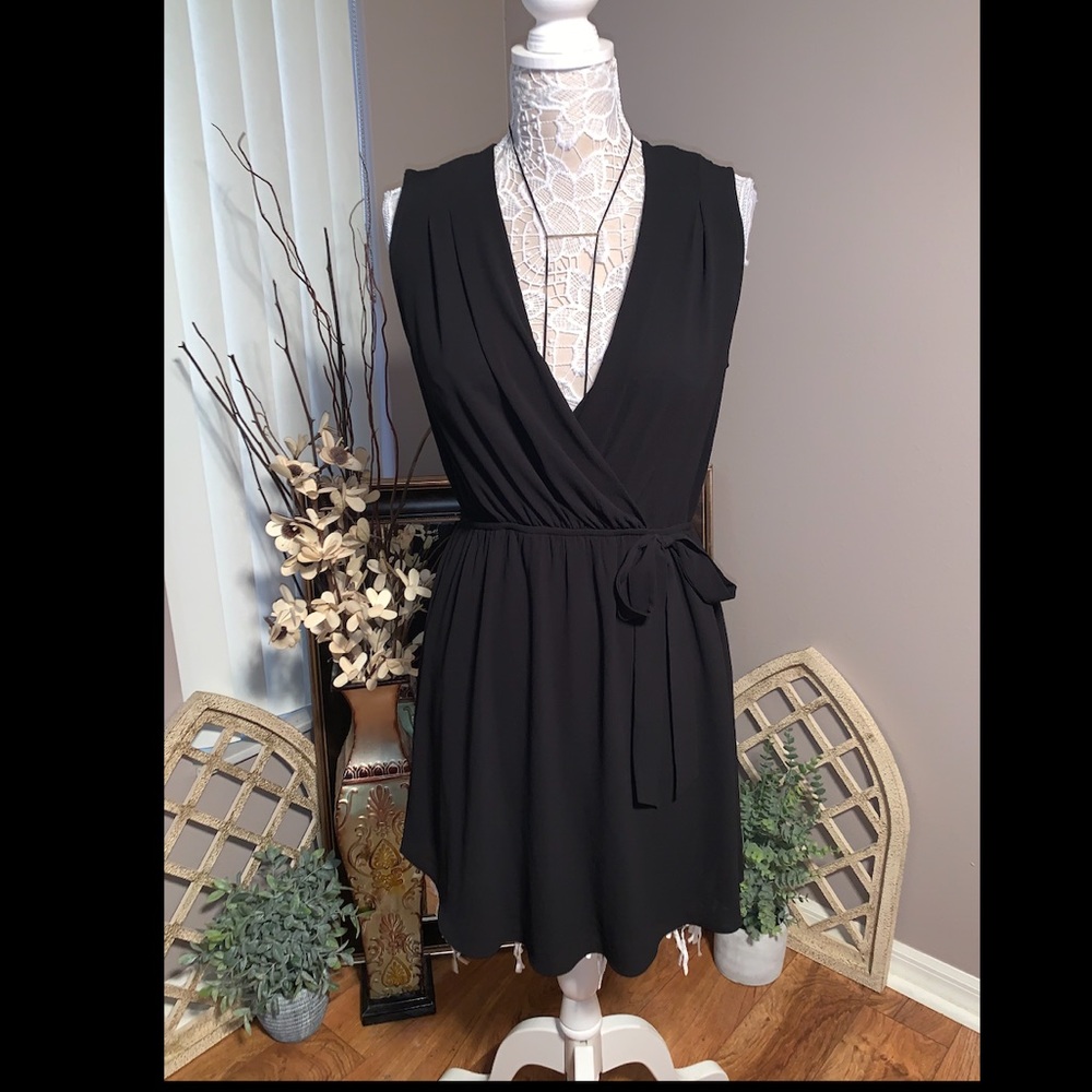 Sleeveless Tunic w/ Front Tie